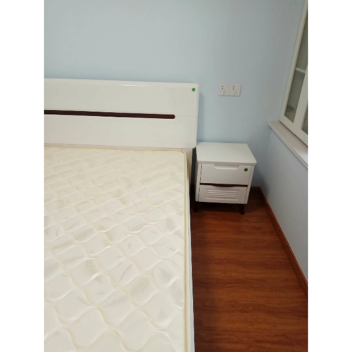 床 卧室成套家具 北欧风格双人床 人造板板式床 白色床121802高清大图